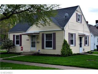 1239 Eastwood Ave, Akron, OH 44305-1168