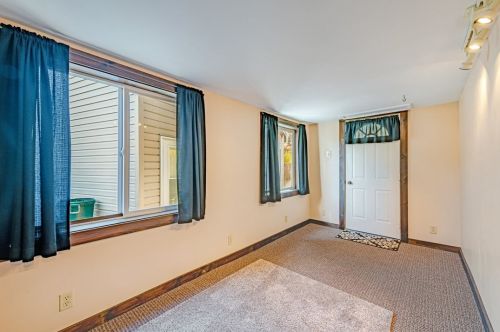 520 Vernon St, New Kensington PA  15068-5850 exterior