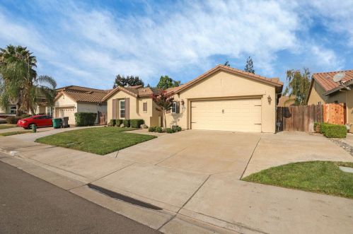 2209 Mills Ave, Lodi, CA 95242-4757