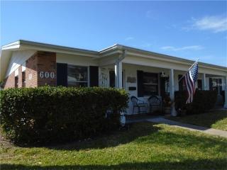 600 Brandy Wine Dr, Largo, FL 33771-1854