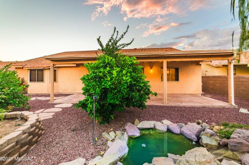 7629 Freshwater Pearl Dr, Tucson AZ  85747-5728 exterior