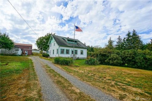 6573 Vista Dr, Ferndale, WA 98248-8715