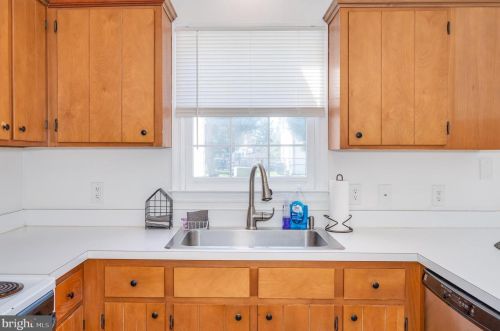 49 Bradford Ct, Charles Town WV  25414-4208 exterior