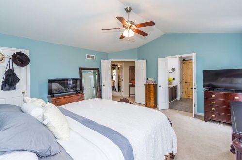 634 Ellen Dr, Cincinnati OH 45255-4917 exterior