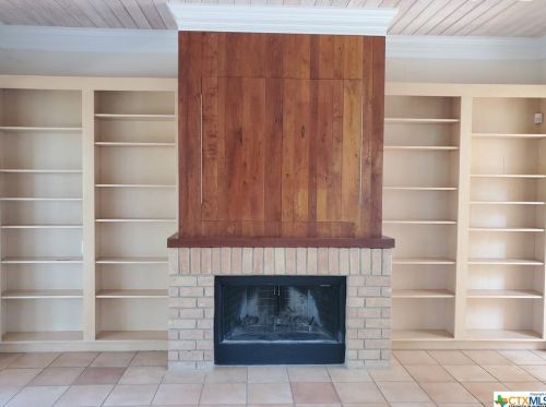 352 Ridge Crest Dr, Seguin TX  78155-9407 exterior