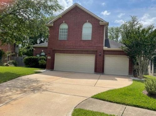 1407 Sweet Stone Ct, Taylor Lake Village, TX 77586-4129