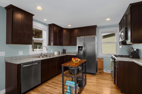 1474 Redfield St, La Crosse, WI 54601-5722