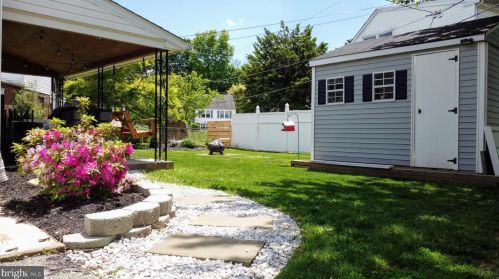 2212 Avon Rd, Ardmore, PA 19003-2902