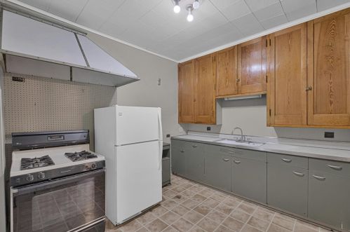 4283 Andover Ter, Pittsburgh PA  15213-1203 exterior