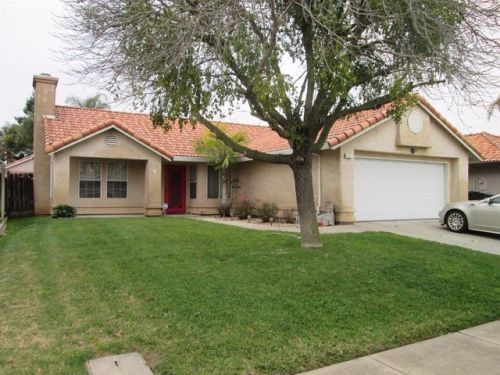 5837 Thoroughbred Dr, Riverbank, CA 95367-3128
