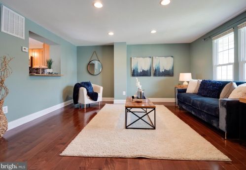 7413 Aspenpark Rd, Lorton VA  22079-1848 exterior