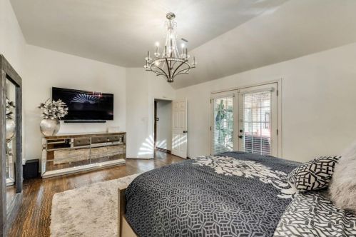 9427 Vis Cir, Irving TX  75063-5064 exterior