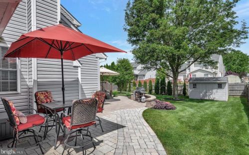 142 Kingscroft Dr, Bear DE  19701-1427 exterior