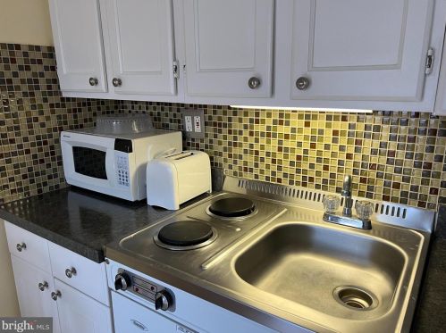 800 Brigantine Ave, Brigantine City, NJ 08203-3238