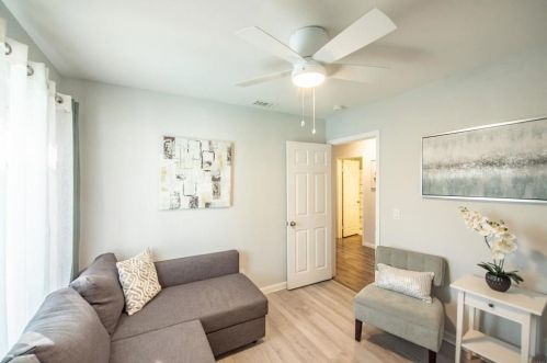 1031 Gale St, Escondido CA  92027-1230 exterior