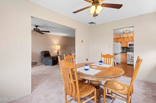 33 Watkins Rd, Bricktown NJ  08724-2446 exterior