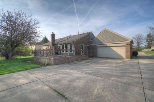 124 Woodspoint Dr, Covington, KY 41017-2296
