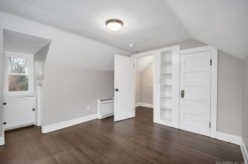 346 Middlebury Rd, Waterbury CT  06762-2601 exterior