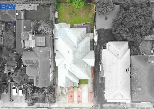 1231 Adeline St, Oakland CA 94607-2810 exterior