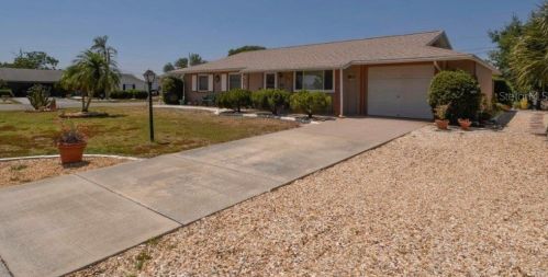 713 Cypress Pl, Ruskin, FL 33573-5502