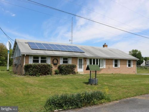 450 Browns Ln, West Enola PA  17025-2903 exterior