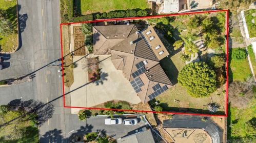 1550 Encino Dr, Escondido, CA 92025-6319