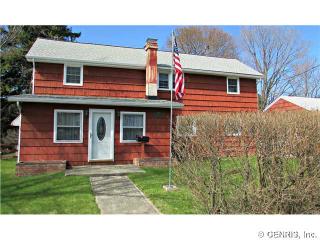 160 Pinehill Dr, Rochester, NY 14622-1445