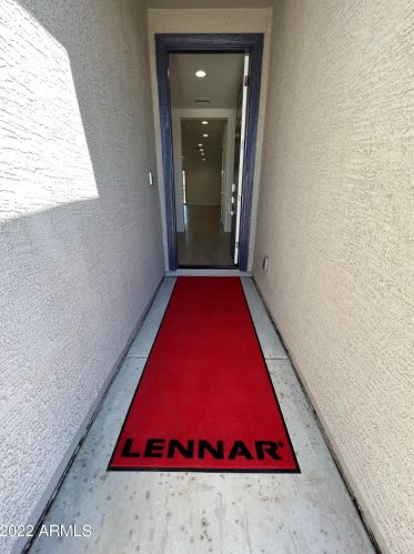 649 Pheasant Dr, Gilbert AZ  85296-7520 exterior