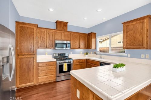 2994 La Vina Cir, Los Banos CA  93635-9497 exterior