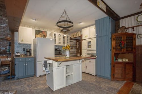 154 Mudtown Rd, Wantage NJ  07461-3616 exterior