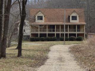 999 Parker Branch Rd, Waynesboro, TN 38485-4809