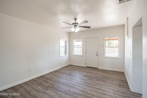 228 29 St, Tucson AZ 85713-2947 exterior