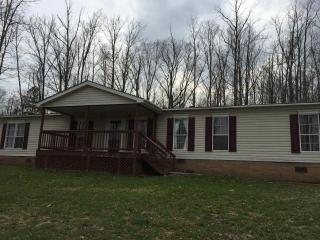 447 Shadowland Dr, Graysville, TN 37338-4677