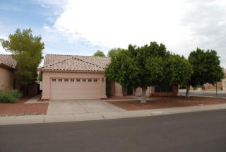 10906 Laurelwood Ln, Avondale AZ  85392-4032 exterior