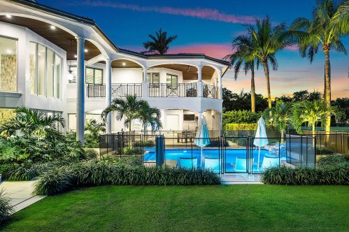 121 Royal Palm Way, Boca Raton FL 33432-7940 exterior