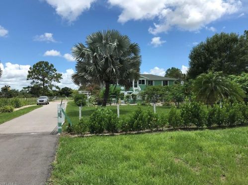 3270 56th Ave, Naples, FL 34120-1411