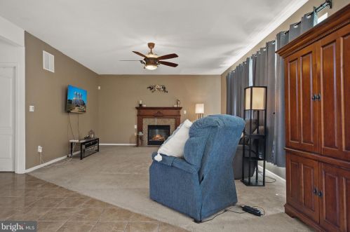 13 Victoria Dr, Swedesboro NJ  08085-3093 exterior