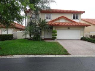 5225 105th Ct, Miami, FL 33178-2695