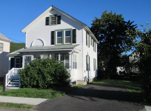 13 Grand St, Port Jervis, NY 12771-2820