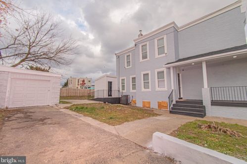 6112 Keystone St, Philadelphia PA 19135-2422 exterior