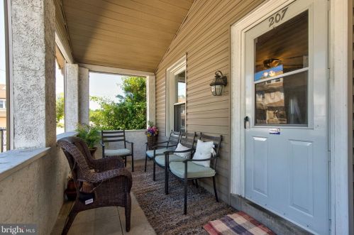 207 Bradford Ave, Downingtown, PA 19335-2810