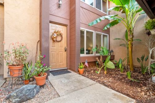 9798 Caminito Doha, San Diego, CA 92131-1625
