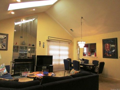 48 Hidden Ridge Dr, Monticello NY  12701-3080 exterior