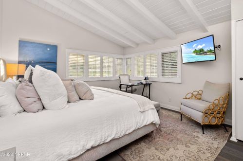 1430 Greenworth Pl, Santa Barbara CA exterior