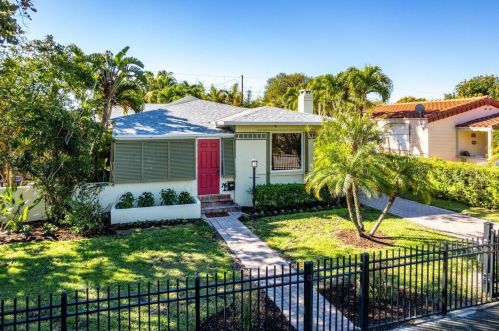 428 37th St, West Palm Beach, FL 33404-2220