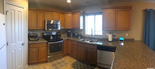 2995 Comstock Cir, Vernal, UT 84078-8900
