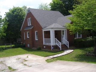 4305 United St, Greensboro, NC 27407-1311