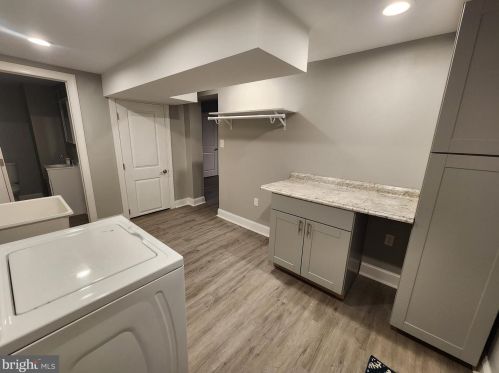 500 Grove Ln, Norristown PA  19406-3140 exterior