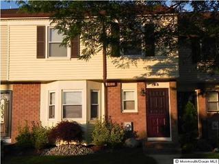 33 Daisy Ct, Sayreville, NJ 08872-2125