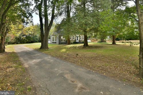 380 Ivy Mills Rd, Glen Mills PA  19342-1424 exterior